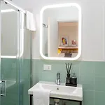 Lovely Nest In The Center Fast Wifi Апартаменты Триест
