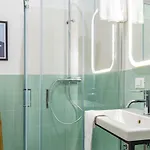 Lovely Nest In The Center Fast Wifi Апартаменты Триест